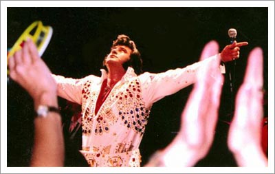 12122003_elvis2.jpg